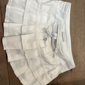 size 6, new Ivivva/Lululemon skirt.